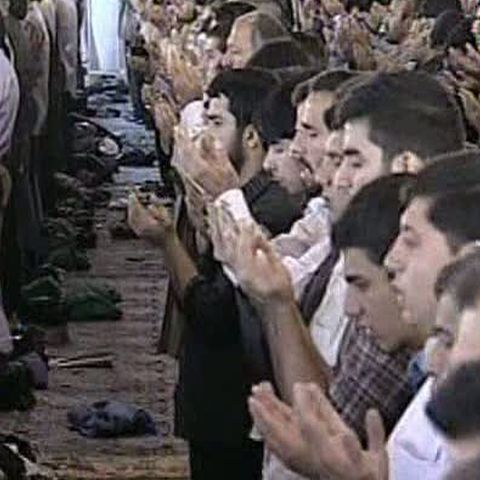 Musulmanii din întreaga lume sărbătoresc sfârşitul Ramadanului 