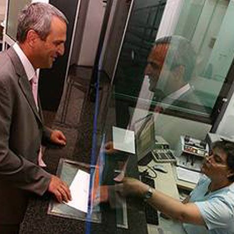 România ocupă locul 14 în topul statelor UE după costurile aferente unui cont bancar