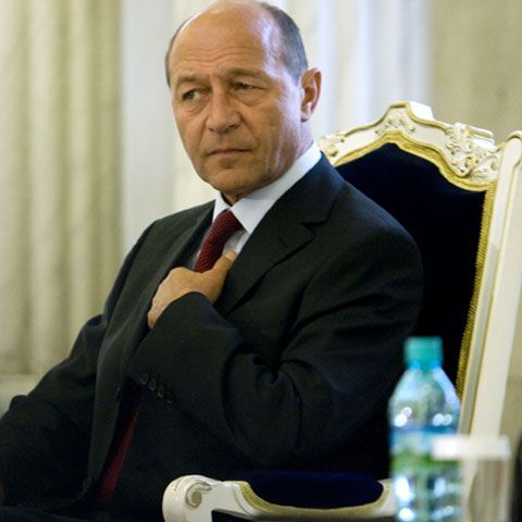 Băsescu: Fac publice stenogramele în care liderii politici erau de acord cu revizuirea Constituţiei