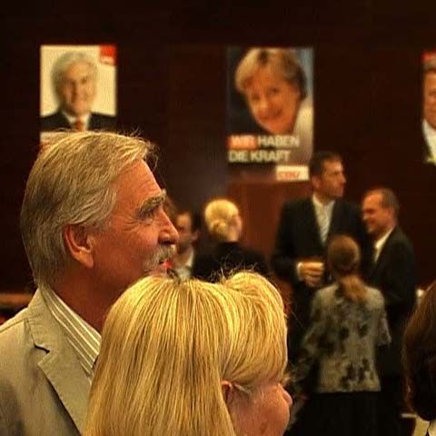 Germanii din România au sărbătorit şi ei rezultatele alegerilor