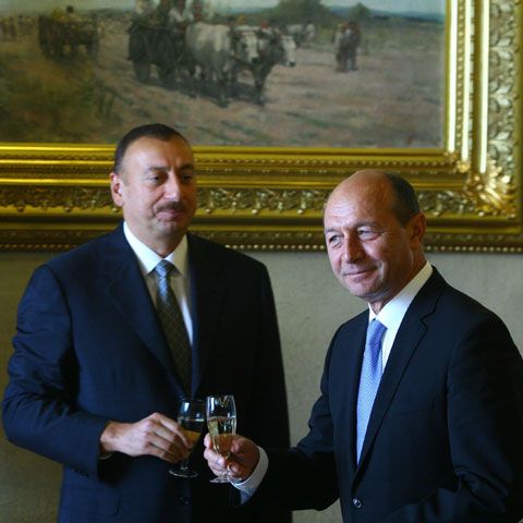 România şi Azerbaidjan au semnat un parteneriat strategic ce vizează inclusiv cooperarea energetică
