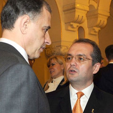 PSD a boicotat şedinţa Coaliţiei convocată de premierul Emil Boc