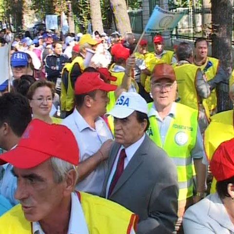 Duvăz către sindicalişti: Voi ştiţi că noi ieşim acum din Guvern, manifestaţia nu are nicio valoare