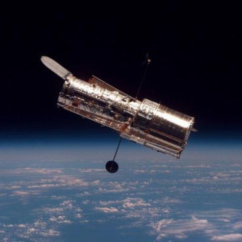 Imagini extraordinare a două galaxii din vecinătatea Căii Lactee, suprinse de Hubble