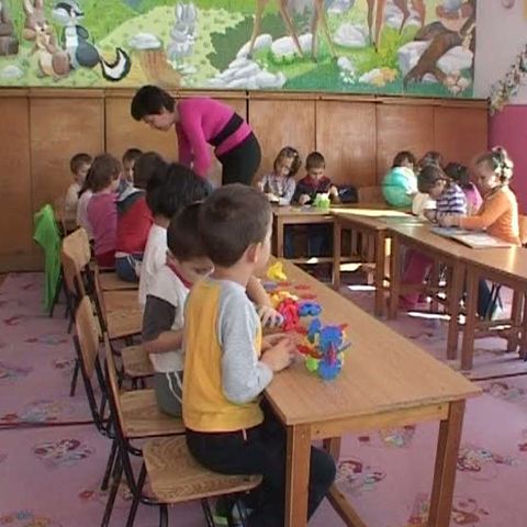 În grădiniţele din Timişoara sunt câte 40 de copii în grupă 