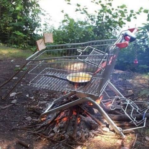 Grătarele de lângă bloc vor fi interzise prin Legea picnicului. Cum comentaţi?
