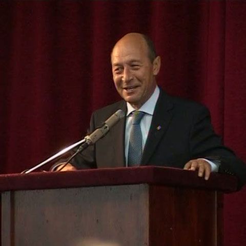 Băsescu: Nici eu, nici Guvernul, nici BNR nu ne-am propus să scoatem ţara din criză