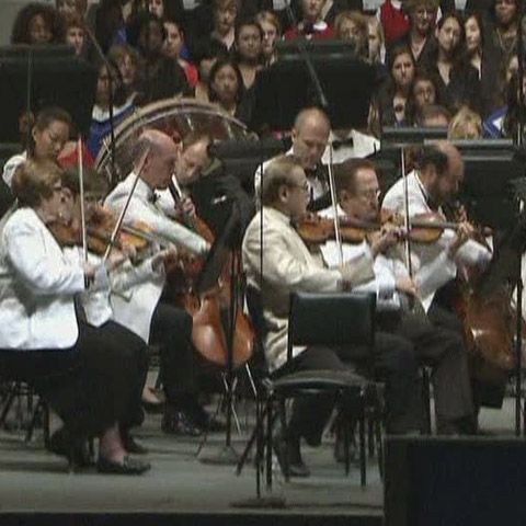 Noua senzaţie a muzicii clasice, Gustavo Dudamel, a impresionat audienţa la Los Angeles
