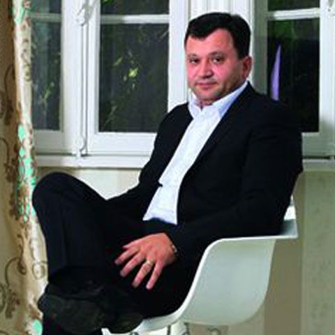 De ce se vinde şi cât valorează Albalact?