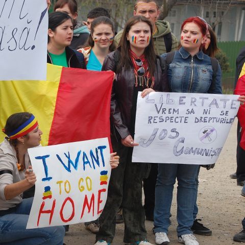 Studenţii basarabeni din Galaţi au comemorat, miercuri, revolta din aprilie de la Chişinău