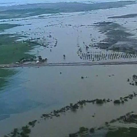 Inundaţiile din India au provocat moartea a 250 de persoane