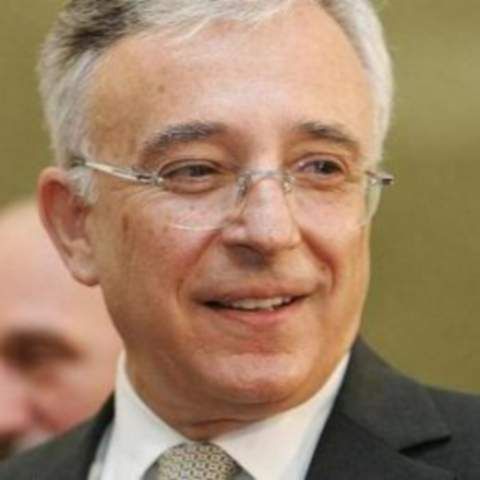 Isărescu: Principalul obiectiv strategic al noului CA al BNR este adoptarea euro în 2014-2015