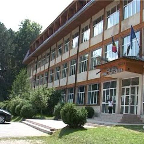 Demisii în bloc la Inspectoratul Şcolar Judeţean Vaslui