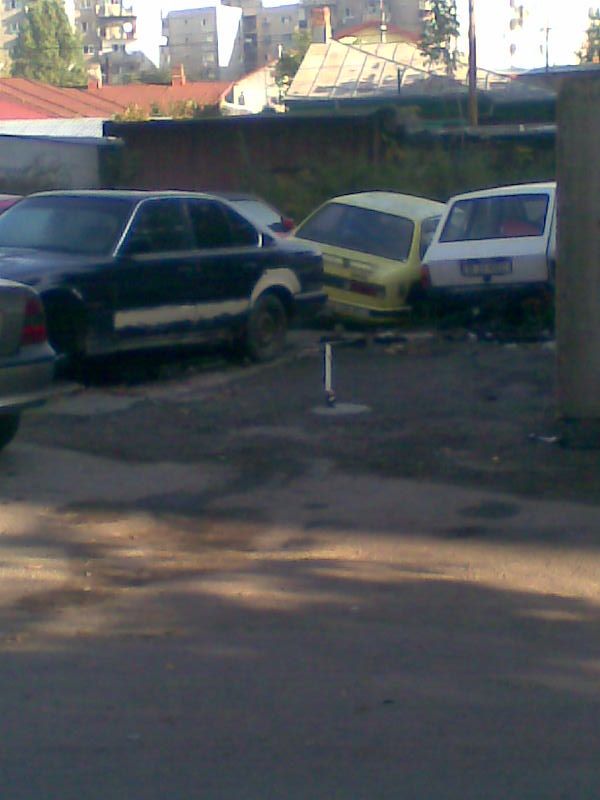 Rable abandonate pe strada Bârnova, sector 5