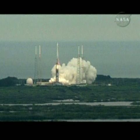 NASA a efectuat, vineri, două prăbuşiri controlate pe Lună. VEZI VIDEO