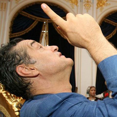 Gigi Becali: Ţiganii de la Rapid să înjure la ei acasă!