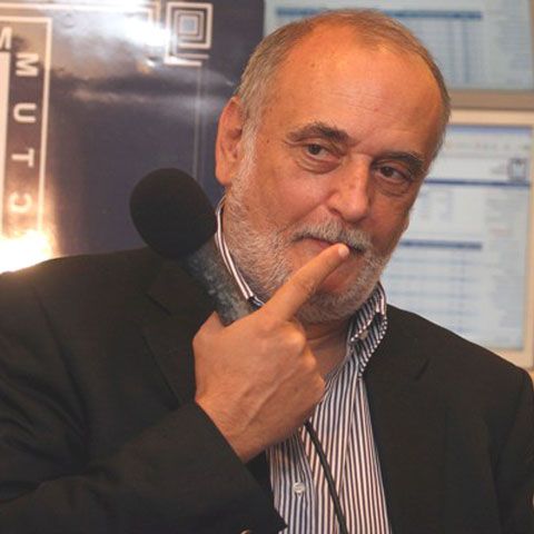 Patriciu: "Bogdan Olteanu este labil psihic şi lipsit de moralitate" 