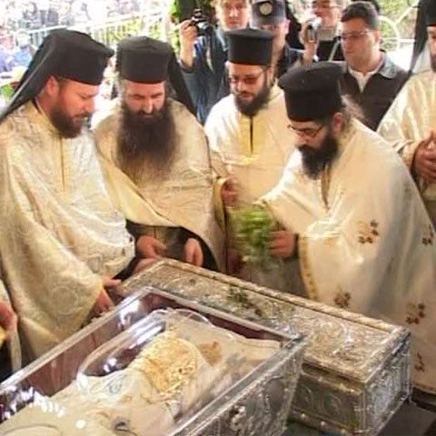Peste 12.000 de credincioşi au asistat, la Iaşi, la slujba dedicată hramului Sfintei Parascheva