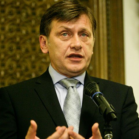 Antonescu despre varianta Croitoru: Acum, propunerea PD-L, oricare ar fi, cred că nu contează