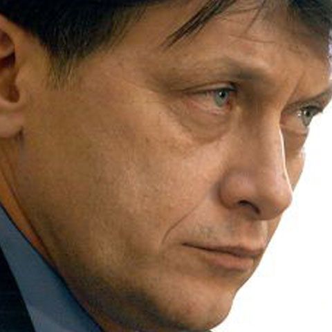 Crin Antonescu: Decizia lui Băsescu este iresponsabilă, vom sesiza Curtea Constituţională
