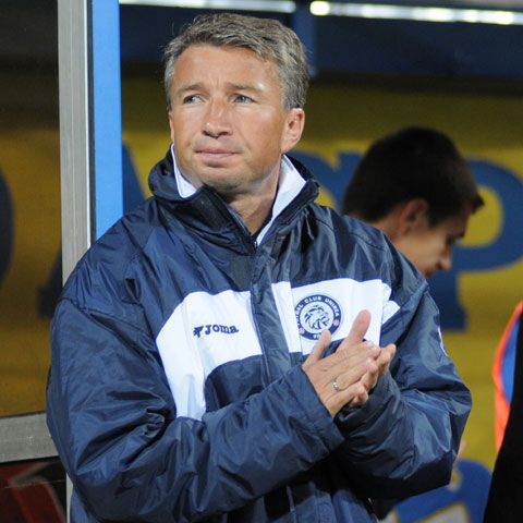 Dan Petrescu: Ştim la ce să ne aşteptăm cu Rangers, dar publicul va pune multă presiune pe noi