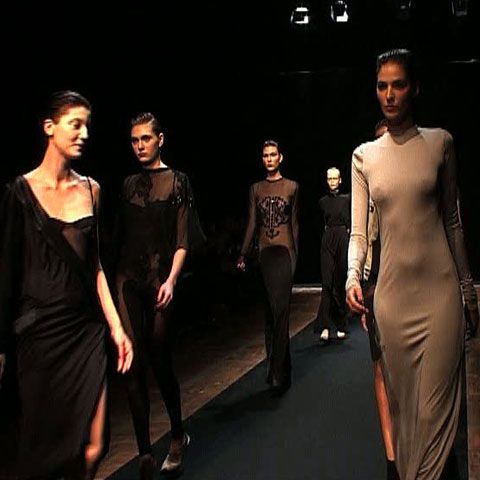 Designerul Ingrid Vlasov şi-a prezentat colecţia la Săptămâna modei de la Paris