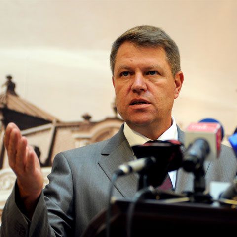 Johannis: Mingea este acum la preşedintele Băsescu