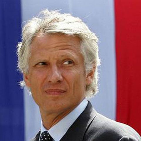 18 luni de închisoare cu suspendare şi o amendă pentru fostul premier francez, de Villepin