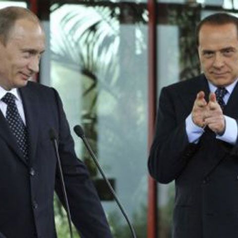 Putin şi Berlusconi au discutat despre fotbal