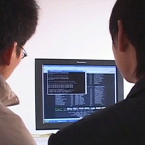 China se pregăteşte să atace informatic Statele Unite