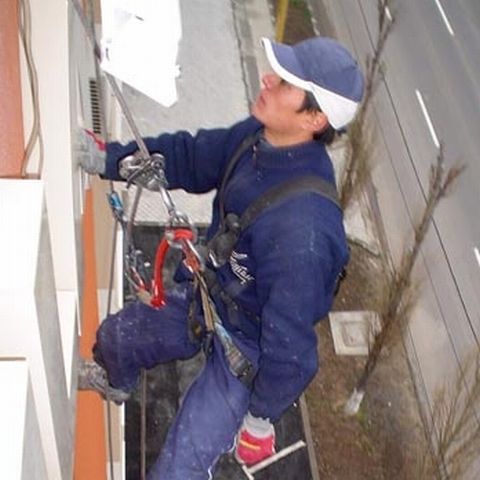 Un instructor militar de la o unitate din Buzău a murit, după ce a căzut în timpul unui exerciţiu