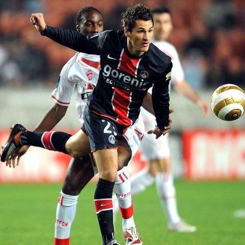 Franţa / Meciul Marseille - PSG a fost amânat după ce trei jucători s-au îmbolnăvit de gripă porcină