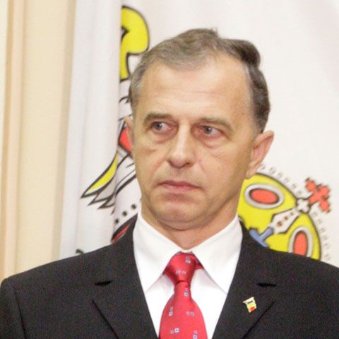 Mircea Geoană a participat la slujba religioasă de la Patriarhie 