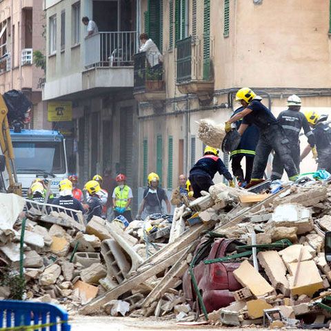 Şapte oameni au murit şi doi sunt daţi dispăruţi în Palma de Mallorca  - GALERIE FOTO
