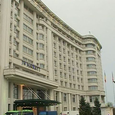 20 de parlamentari norocoşi vor sta în cel mai luxos hotel din Capitală