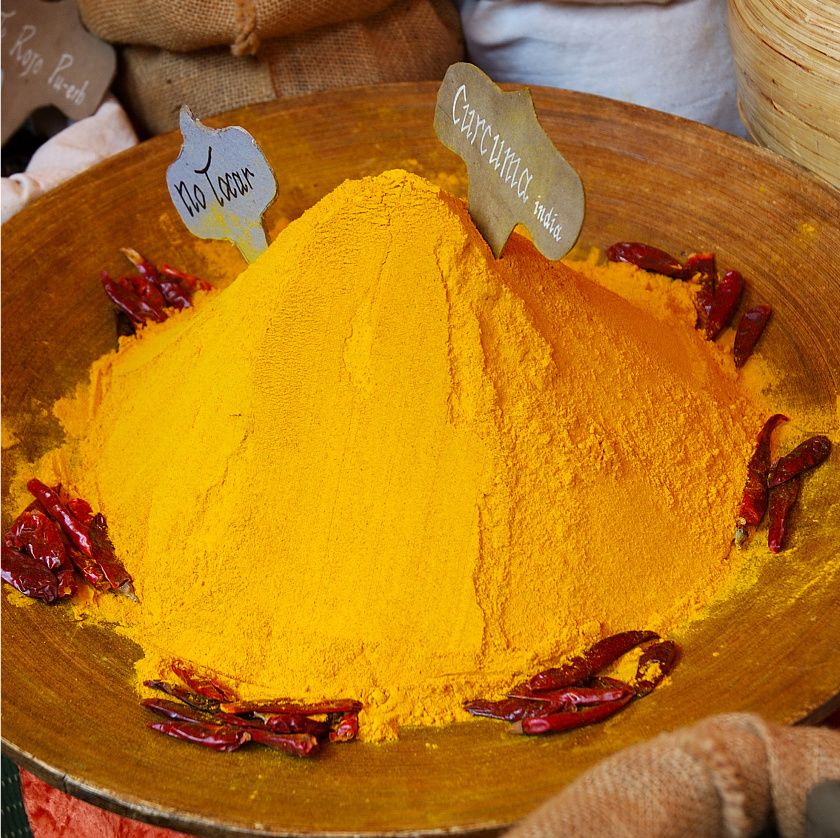 Şofranul indian omoară celulele canceroase