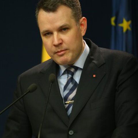 Ion Bazac acuză Ministerul Sănătăţii că nu aplică măsurile împotriva virusului AH1N1