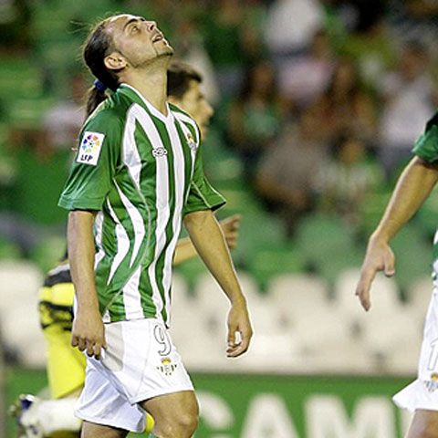 Şase jucători de la Betis Sevilla au fost diagnosticaţi cu gripă porcină