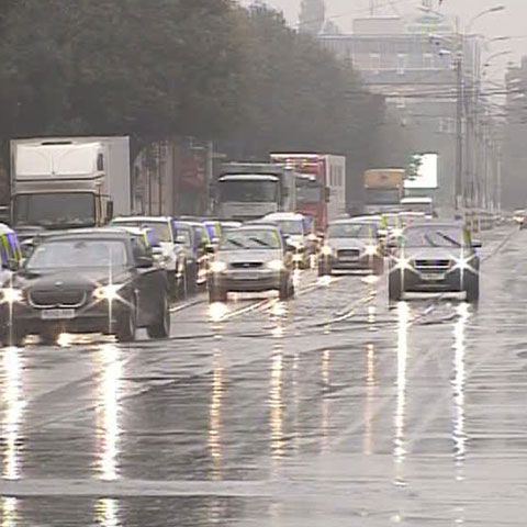 Traficul va fi îngreunat pe Podul Lacul Tei, din cauza lucrărilor de reparaţii
