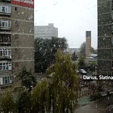 La Slatina a căzut prima ninsoare din sezon