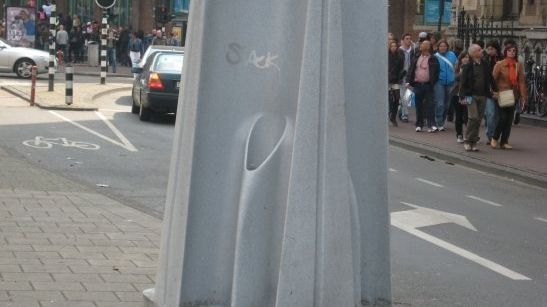 TRADIŢII BIZARE. Episodul IX - Europenii şi obiceiurile lor ciudate