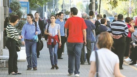 Situaţia economică a României va arăta o deteriorare continuă în următoarele şase luni
