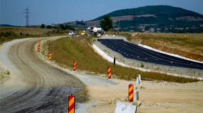 Primii 42 de kilometri din Autostrada Transilvania vor fi daţi în folosinţă la 1 decembrie