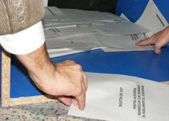 Primarii braşoveni au ridicat buletinele de vot