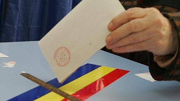 Prezenţa la vot până la ora 21.00: 53,52% la alegerile prezidenţiale