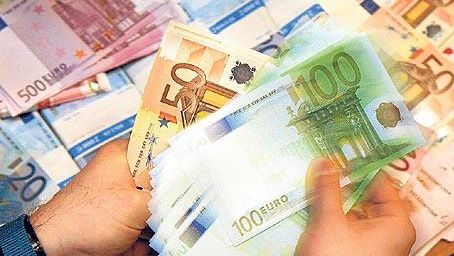 Leul s-a apreciat până la maximul ultimelor şapte săptămâni - 4,2597 lei/euro
