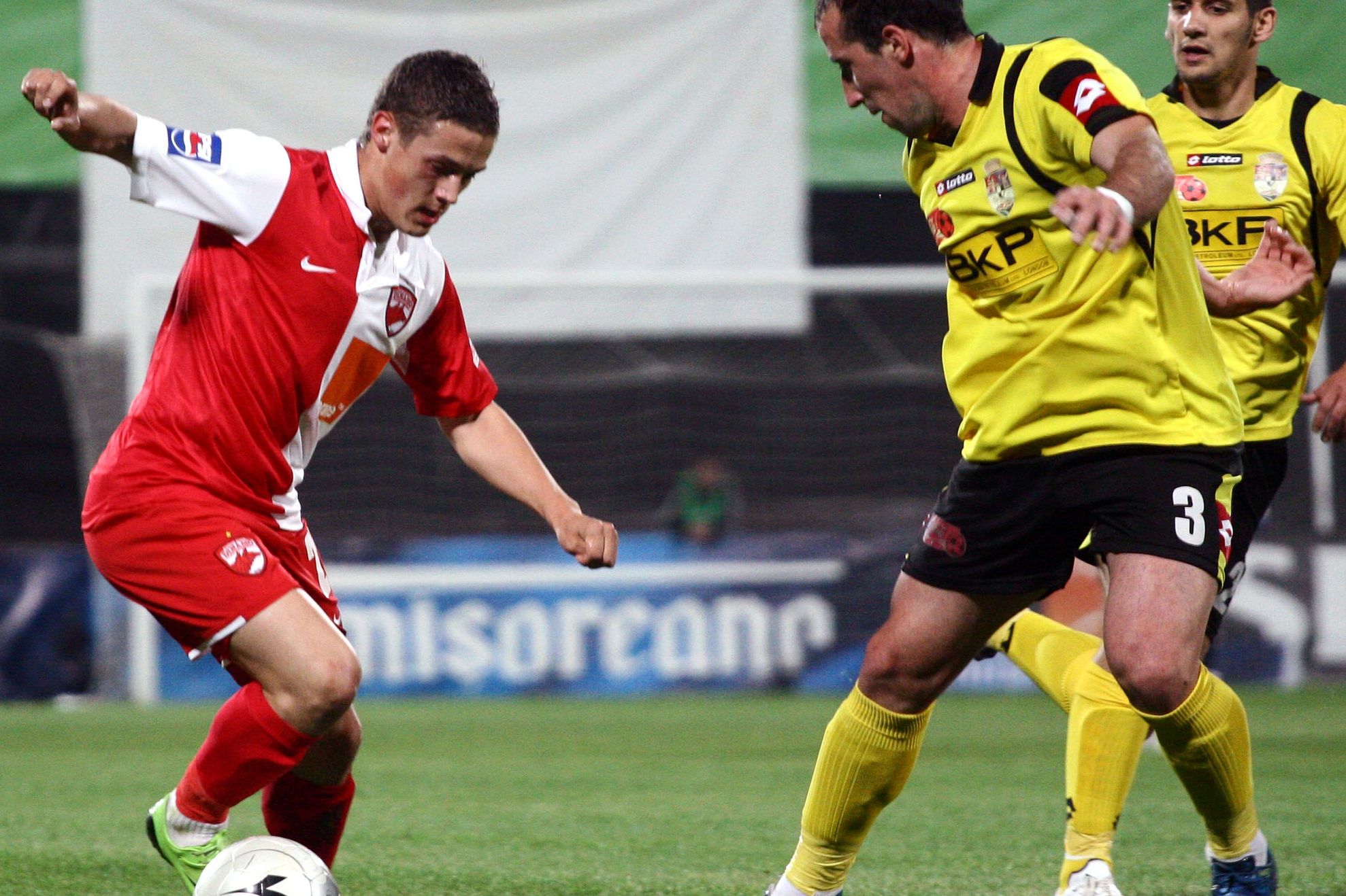 Liga I, etapa a 14-a: FC Timişoara-Dinamo 2-0  