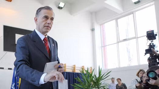 Presa rusă: Victoria lui Geoană ar putea bloca definitiv negocierile cu FMI