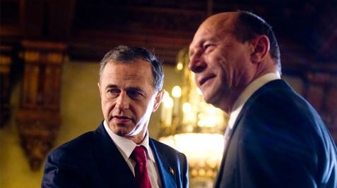 Sondaj INSOMAR: Mircea Geoană va obţine în turul al doilea 54%, iar Traian Băsescu 46% din voturile alegătorilor