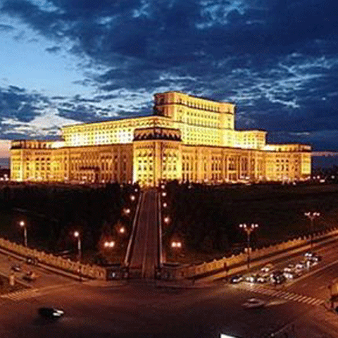 Comunismul subzistă în România, în politică sau administraţie, otrăvind venele societăţii, potrivit Le Monde